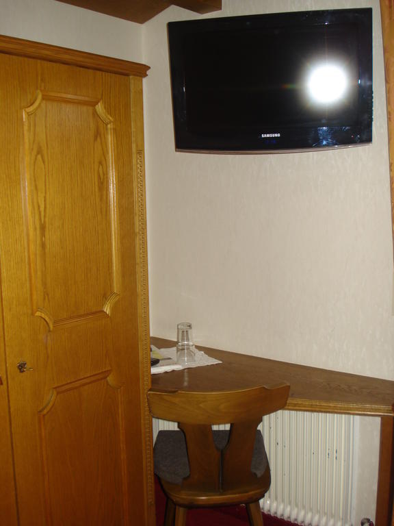 Gaestehaus Troppmair Финкенберг Номер фото